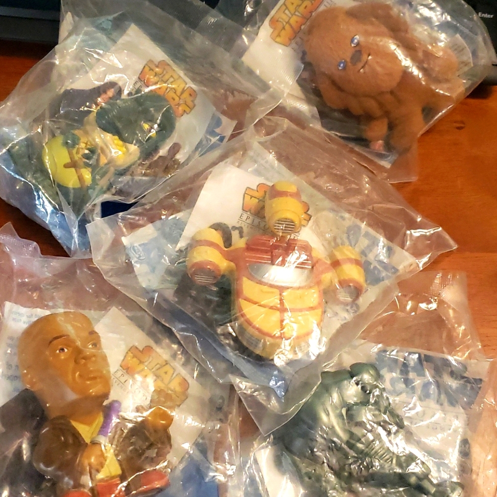 Figurines